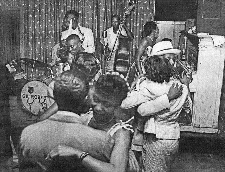 Jazz on Howard Street Round About Akron